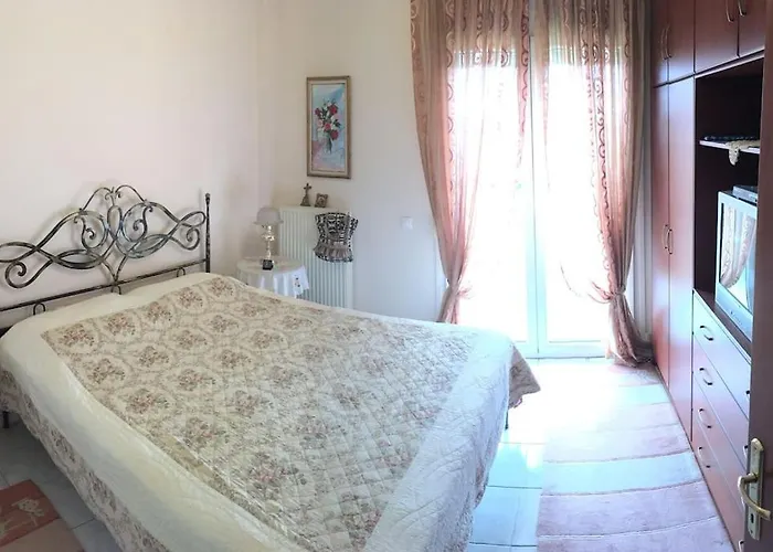Sea View Maisonette Netflix