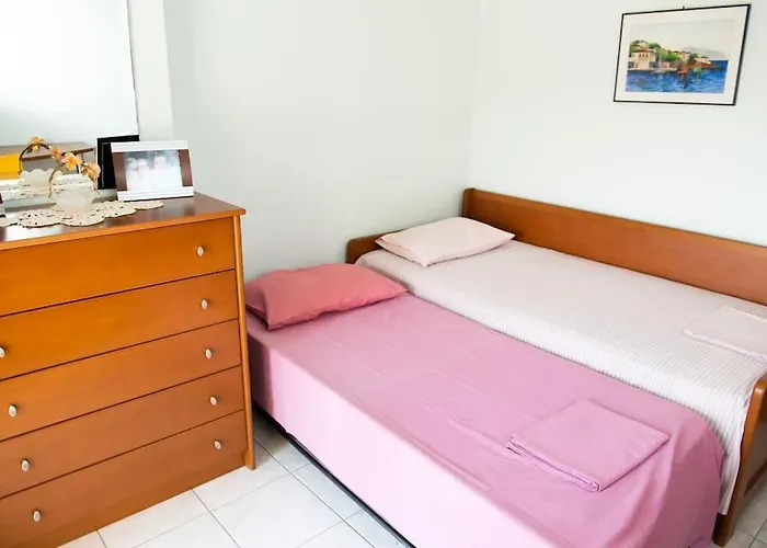 Sea View Maisonette Netflix